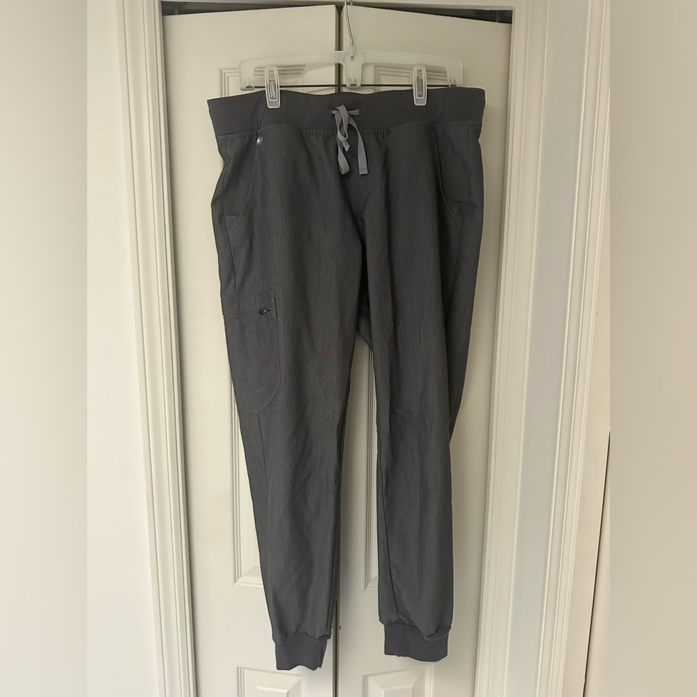 Womens Figs charcoal gray pants L